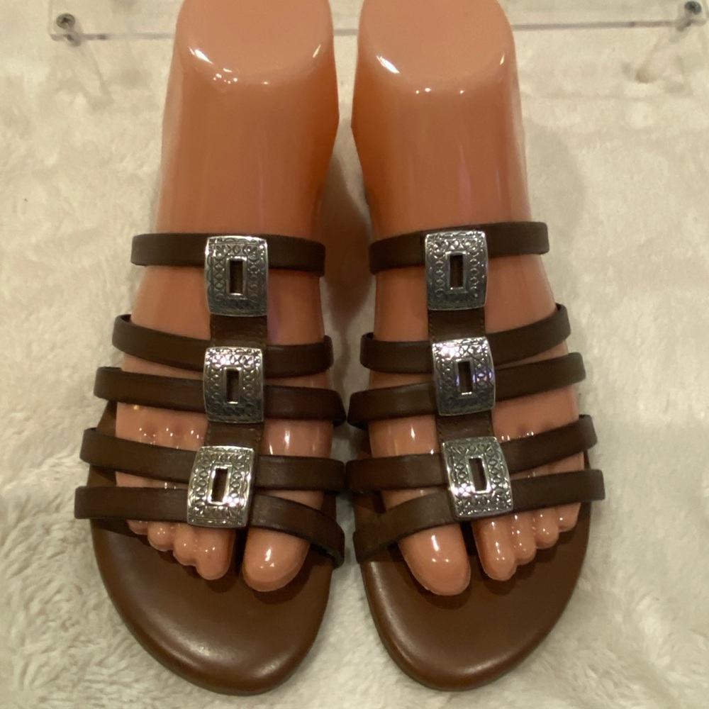 Brighton Concho Brown Slip-on Leather Strappy Slides Flat Sandals Shoes Sz 7 EUC